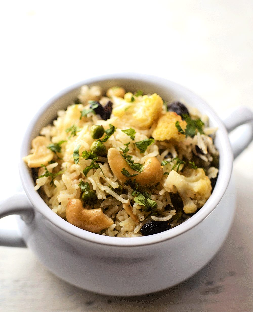 How to cook vegetable and peas pulao in microwave in under 20 minutes